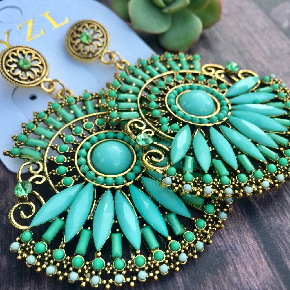 Mint green large rhinestone statement earrings - Picture 5 of 6